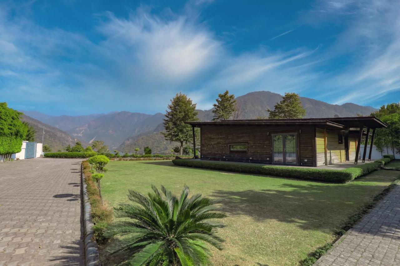 Saffronstays Paradise Pines, Dehradun - Cliff Villa With Valley & Forest Views Bagian luar foto